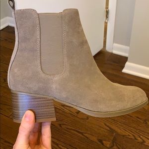 GAP ankle booties